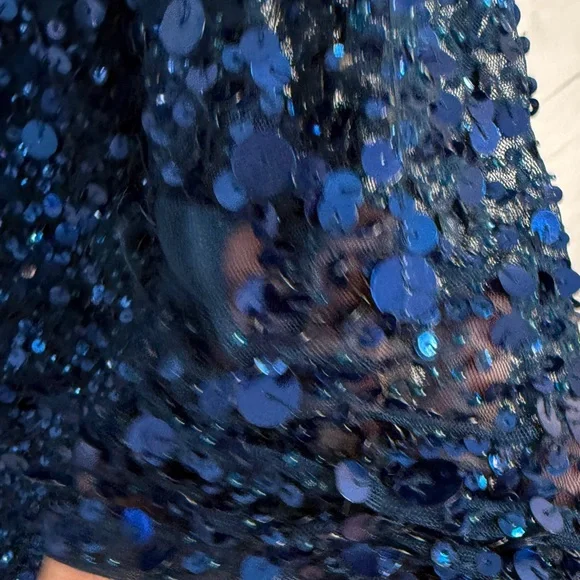 ✨ Aidan Mattox Blue Sequin Cocktail Dress ✨
Size: 14 - Picture 6 of 10